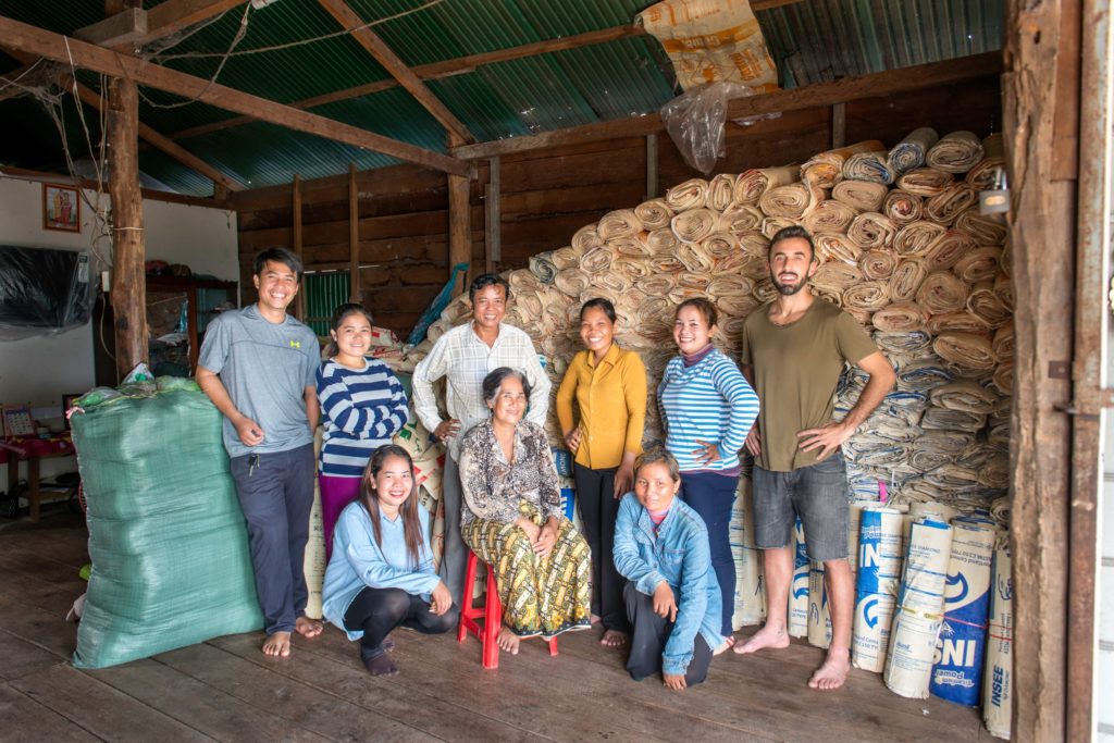Elephbo – nachhaltige Fashion Produkte mit recyceltem Zementsack aus Kambodscha